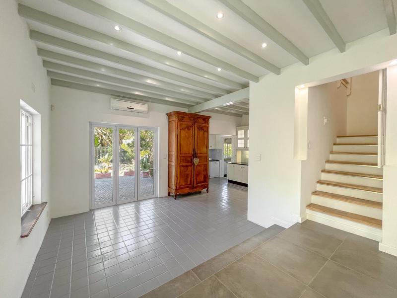 To Let 4 Bedroom Property for Rent in Hout Bay Western Cape